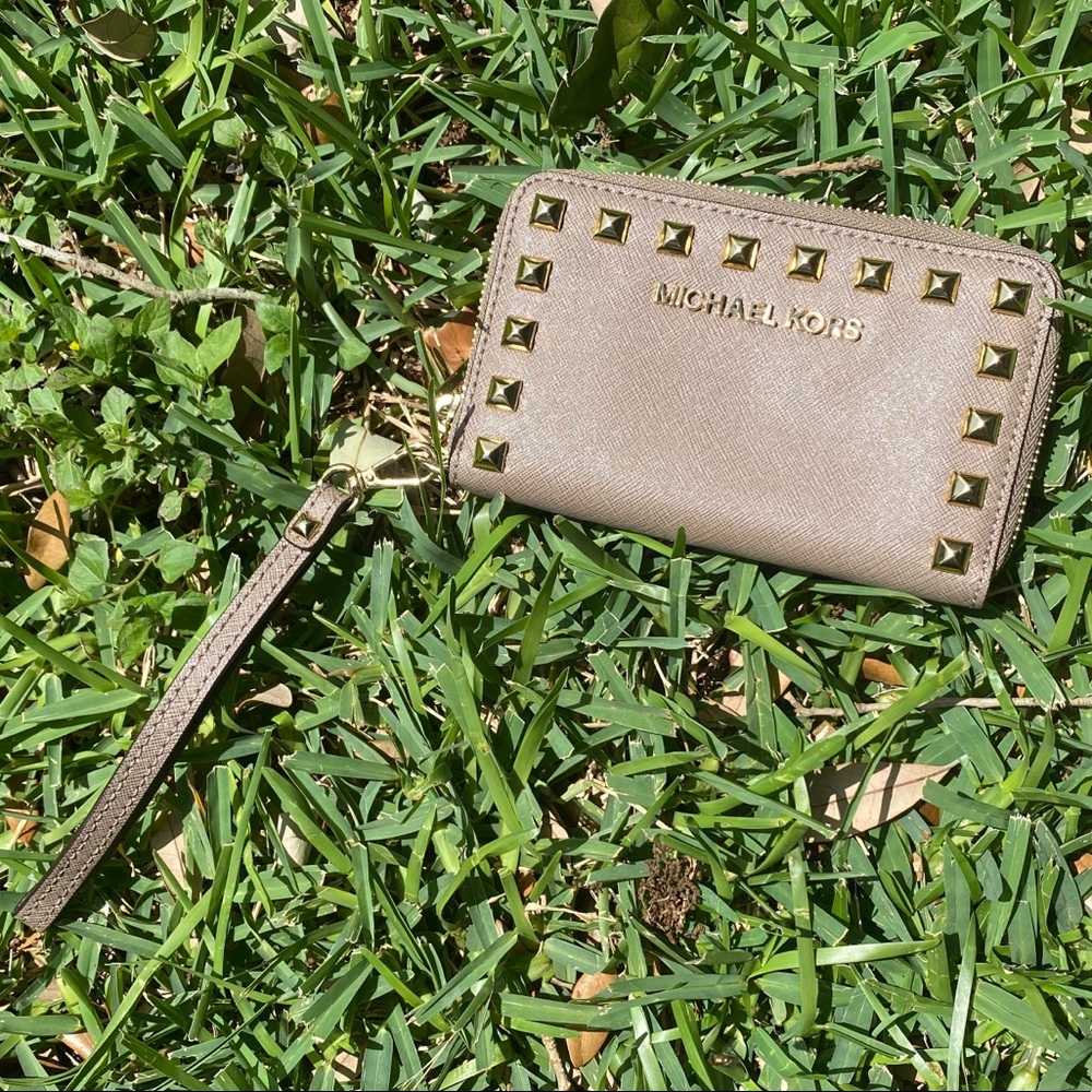 Michael Kors wristlet